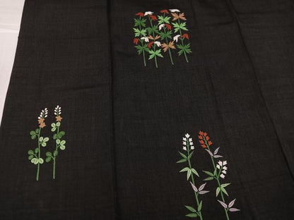 平和屋着物●訪問着　紬地　総刺繍　草花文　黒地　正絹　逸品　AABJ8517ph