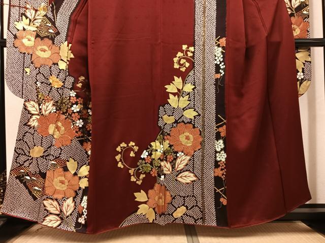 平和屋着物●豪華振袖　駒刺繍　草花文　金彩　正絹　逸品　AABJ8528ph
