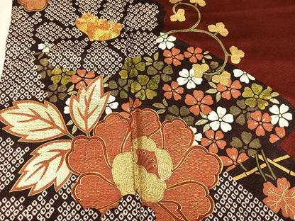 平和屋着物●豪華振袖　駒刺繍　草花文　金彩　正絹　逸品　AABJ8528ph