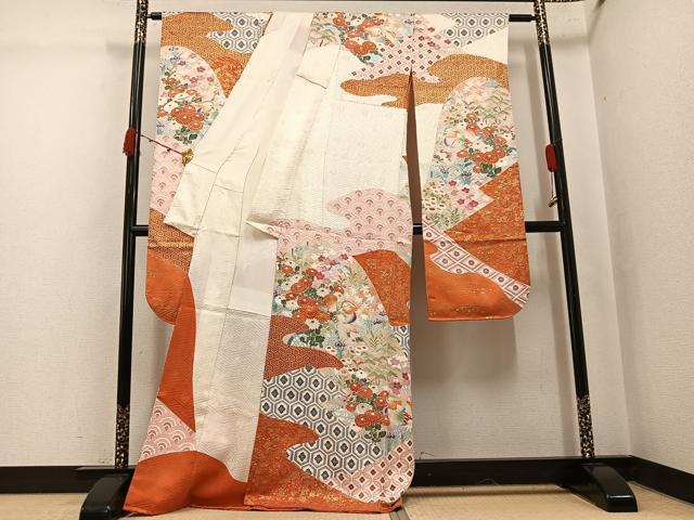 平和屋着物●豪華振袖　駒刺繍　鴛鴦吉祥花文　金彩　正絹　逸品　AABJ8535ph