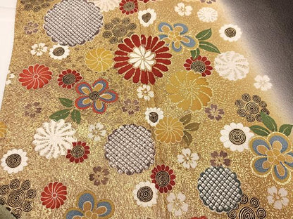 平和屋着物●豪華振袖　花蝶青海波　暈し染め　金彩　正絹　逸品　AABJ8536ph