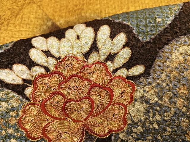 平和屋着物●豪華振袖　駒刺繍　絞り　舞花文　暈し染め　正絹　逸品　AABJ8541ph