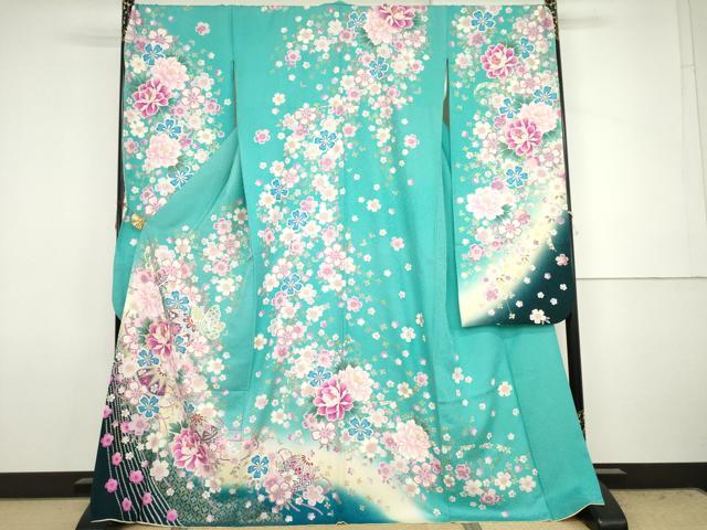 平和屋着物●豪華振袖　駒刺繍　花蝶毬文　暈し染め　金彩　銀通し地　正絹　逸品　AABJ8603cs