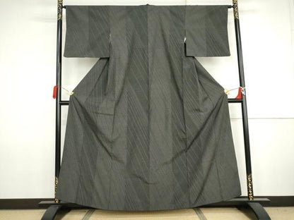 平和屋着物●本塩沢　110亀甲　斜縞　黒地　正絹　逸品　AABJ8637cs