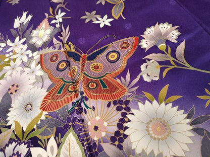 平和屋着物●豪華振袖　駒刺繍　更紗花蝶文　暈し染め　金彩　さが美扱い　正絹　逸品　AABJ8666cs