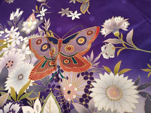 平和屋着物●豪華振袖　駒刺繍　更紗花蝶文　暈し染め　金彩　さが美扱い　正絹　逸品　AABJ8666cs