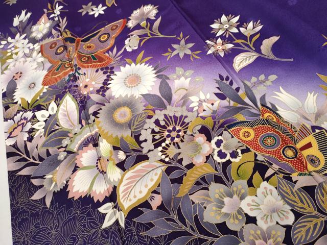 平和屋着物●豪華振袖　駒刺繍　更紗花蝶文　暈し染め　金彩　さが美扱い　正絹　逸品　AABJ8666cs