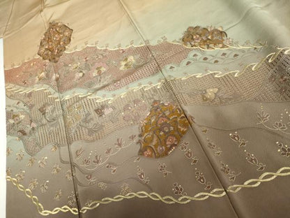 平和屋着物●中国三大刺繍　スワトウ刺繍　汕頭刺繍　蘇州刺繍　総刺繍　訪問着　更紗花唐草文　暈し染め　金銀糸　正絹　逸品　AABJ8688cs