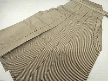 平和屋着物●男性　米沢安部吉　馬乗り袴　昆龍　縞　正絹　逸品　AABJ8694cs