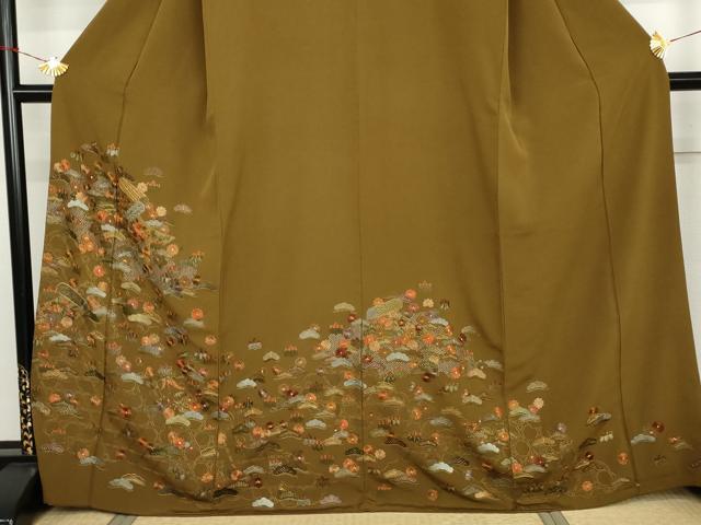 平和屋着物●中国三大刺繍　汕頭刺繍　スワトウ刺繍　総刺繍　訪問着　絵巻梅松文　金糸　正絹　逸品　AABJ8719cs