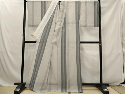 平和屋着物＊夏物　結城紬　夏結城　100亀甲　間道　正絹　逸品　AABJ8831st