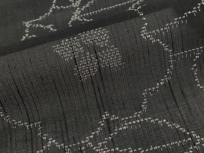 平和屋着物＊夏物　紗紬　舞花文　黒地　正絹　逸品　AABJ8894st