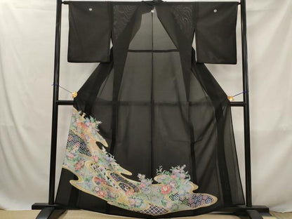 平和屋着物＊夏物　黒留袖　絽　駒刺繍　吉祥孔雀花文　銀彩　洗える着物　AABJ8897st