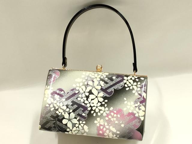 平和屋着物▼和装小物　和装バッグ　振袖用　ハンドバッグ　MICHELE MARTUCCI　エナメル　舞花文　銀彩　暈し　逸品　AABJ8939ay