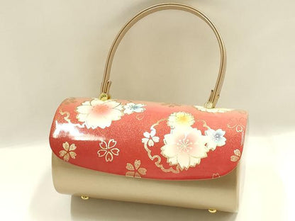 平和屋着物▼和装小物　和装バッグ　振袖用　ハンドバッグ　エナメル　雪輪花文　金彩　マグネット式　逸品　AABJ8943ay