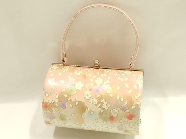平和屋着物▼和装小物　和装バッグ　振袖用　ハンドバッグ　エナメル　舞花文　桜　金彩　暈し　逸品　AABJ8952ay