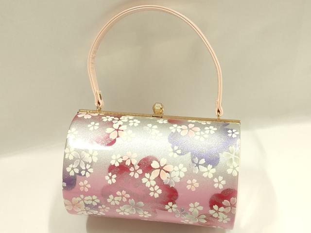 平和屋着物▼和装小物　和装バッグ　振袖用　ハンドバッグ　エナメル　舞花文　銀彩　暈し　逸品　AABJ8954ay