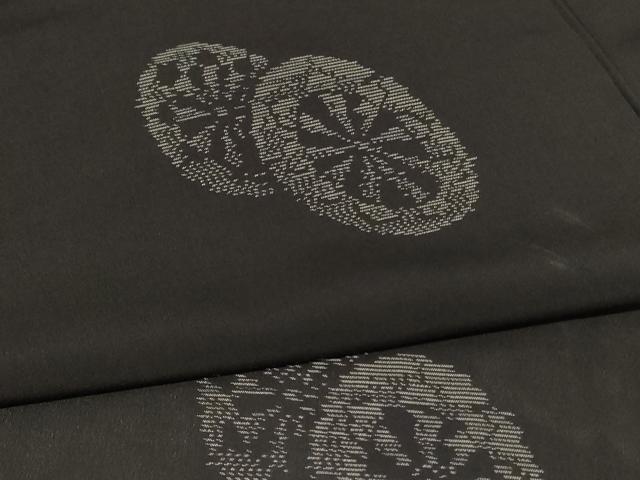 平和屋着物＊夏物　本場大島紬　夏大島　源氏車紋　黒地　正絹　逸品　AABJ9028jd