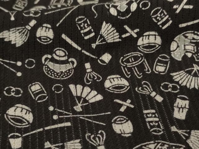 平和屋着物＊夏物　小紋　縦絽　茶道具　黒地　正絹　逸品　AABJ9032jd
