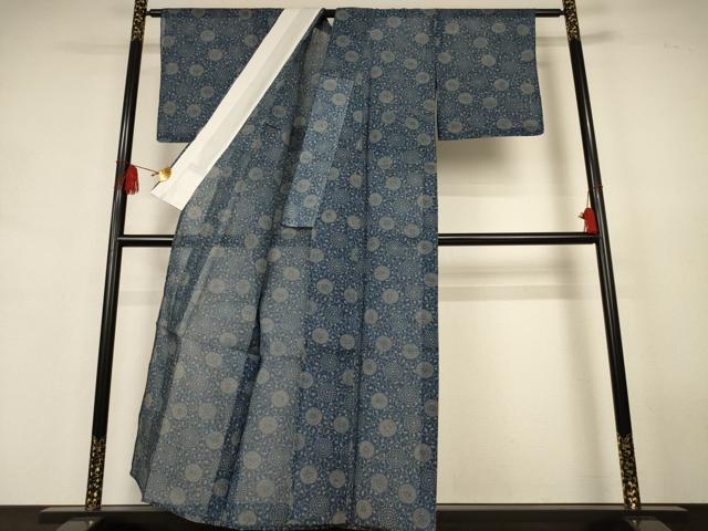 平和屋着物＊夏物　小紋　浴衣兼用　綿絹紅梅　本藍　型染め　花唐草文　絹綿　逸品　AABJ9180jd