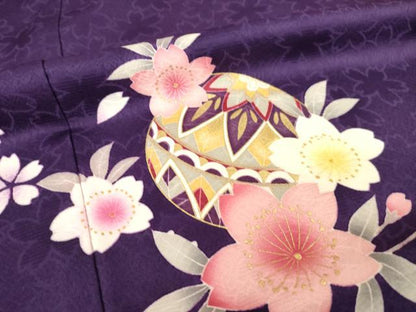 平和屋着物●豪華振袖　舞桜文　暈し染め　金彩　ロング丈　正絹　逸品　AABJ9212ck