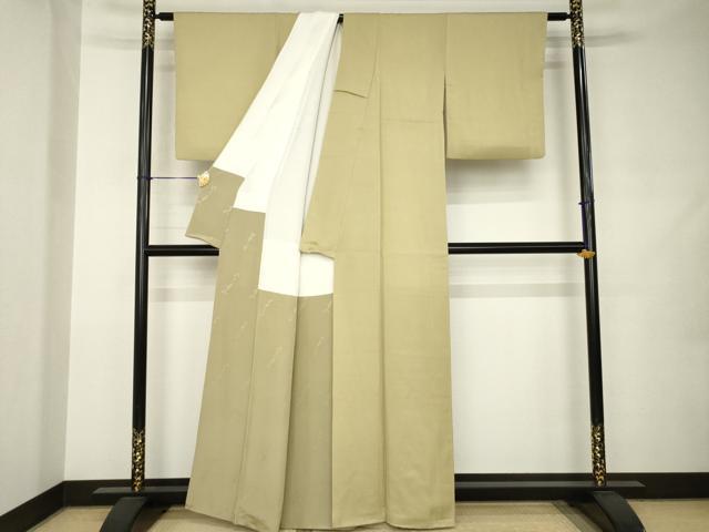 平和屋着物●友禅作家の巨匠　浅井青仁　色無地　生壁色　正絹　逸品　AABJ9227ck