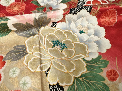 平和屋着物●豪華振袖　駒刺繍　枝花文　暈し染め　金彩　正絹　逸品　AABJ9241ck