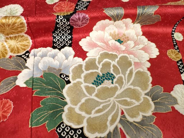 平和屋着物●豪華振袖　駒刺繍　枝花文　暈し染め　金彩　正絹　逸品　AABJ9241ck