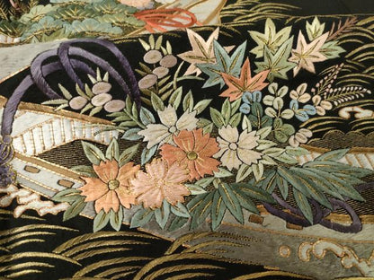 平和屋着物●豪華黒留袖　作家物　総刺繍　渡し船　草花文　正絹　逸品　AABJ9246ck