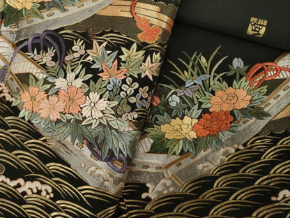 平和屋着物●豪華黒留袖　作家物　総刺繍　渡し船　草花文　正絹　逸品　AABJ9246ck