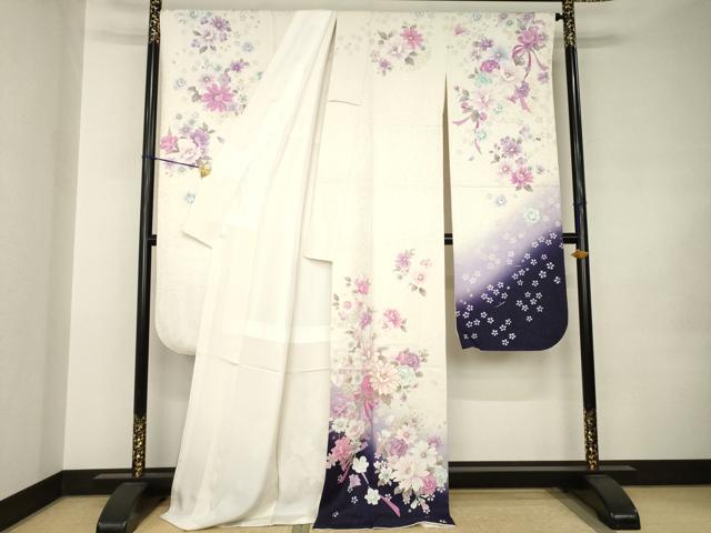 平和屋着物●豪華振袖　舞花文　暈し染め　金銀彩　銀通し地　鈴乃屋扱い　ロング丈　正絹　逸品　AABJ9271ck