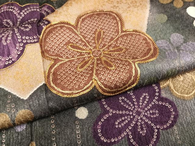 平和屋着物●豪華振袖　駒刺繍　地紙梅文　金彩　正絹　逸品　AABJ9301ph