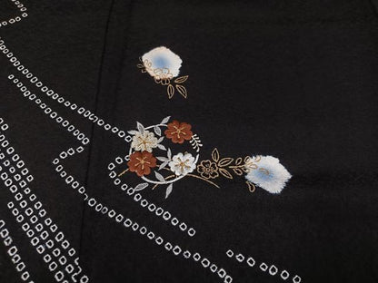 平和屋着物●訪問着　絞り　刺繍　舞花文　黒地　金彩　正絹　逸品　AABJ9316ph