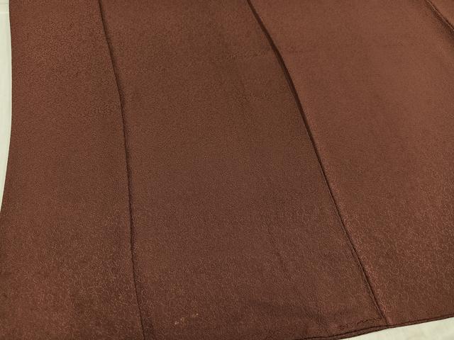 平和屋着物●上質な色無地　作家物　花唐草地紋　蘇芳香色　正絹　逸品　AABJ9317ph
