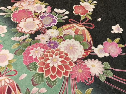 平和屋着物●豪華振袖　花毬文　黒地　金彩　金通し地　正絹　逸品　AABJ9318ph