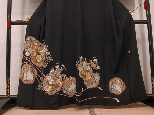 平和屋着物●豪華黒留袖　作家物　駒刺繍　花鳥文　金彩　正絹　逸品　AABJ9355ph