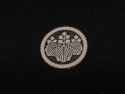 平和屋着物●豪華黒留袖　駒刺繍　鳳凰花唐草文　金彩　正絹　逸品　AABJ9357ph