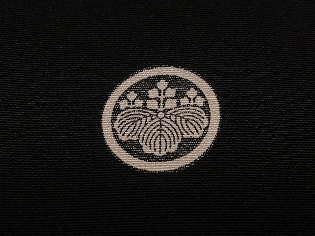 平和屋着物●豪華黒留袖　駒刺繍　鳳凰花唐草文　金彩　正絹　逸品　AABJ9357ph