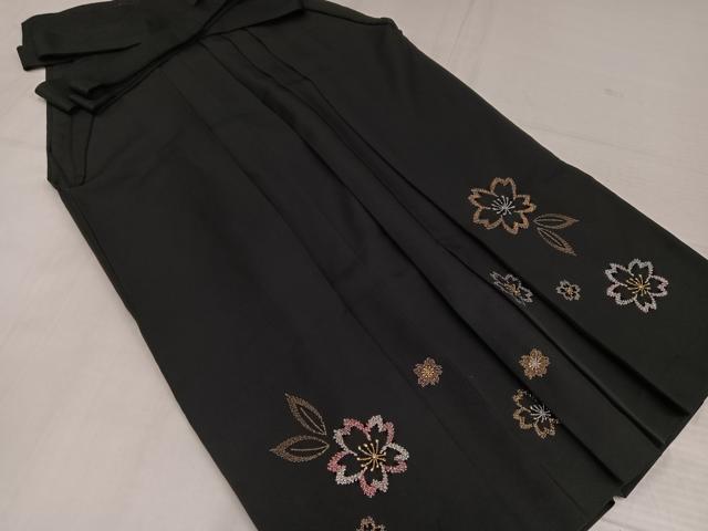 平和屋着物●女性　行灯袴　刺繍　夜桜　黒地　洗える着物　AABJ9367ph
