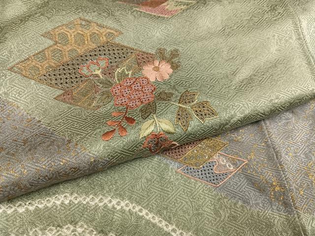 平和屋着物▼中国三大刺繍　汕頭刺繍　スワトウ刺繍　訪問着　絞り　草花文　金彩　正絹　逸品　AABJ9379ph