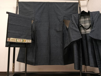 平和屋着物●男性　塩沢紬　アンサンブル　蚊絣　証紙付き　正絹　逸品　AABJ9388ph