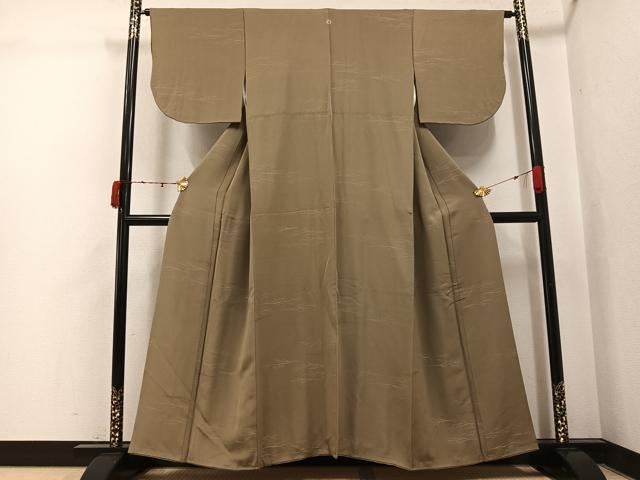 平和屋着物●上質な色無地　草木地紋　肥後煤竹色　正絹　逸品　AABJ9404ph