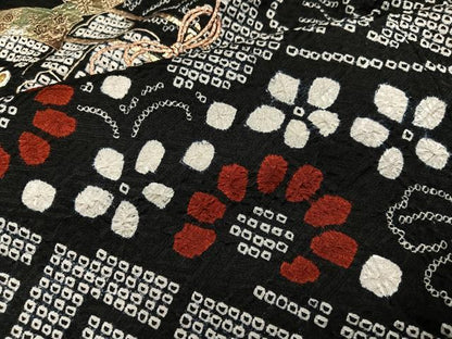 平和屋着物●豪華振袖　絞り　御所車群鶴花文　黒地　金彩　正絹　逸品　AABJ9406ph