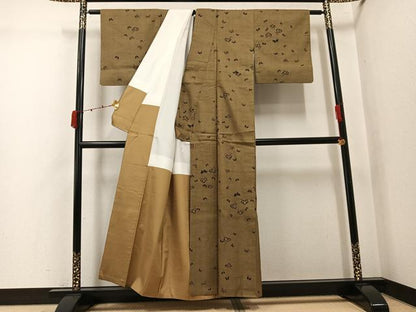 平和屋着物●上質な小紋　紬地　型染め　舞蝶文　朽葉色　正絹　逸品　AABJ9432ph