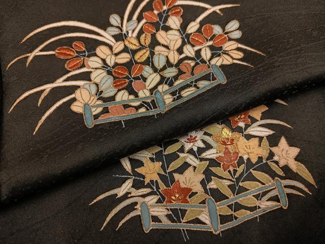 平和屋着物●訪問着　刺繍　草花文　黒地　金彩　正絹　逸品　AABJ9433ph