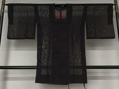 平和屋着物▽道行コート　スリーシーズン　春夏秋　塵除け　黒地　ロング丈　正絹　逸品　AABJ9713jh