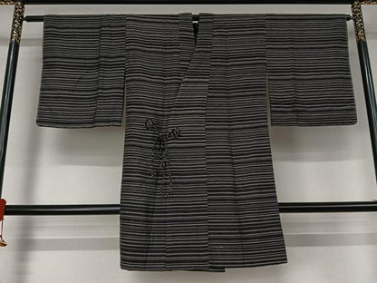 平和屋着物▽道中着　スリーシーズン　春夏秋　塵除け　横段文　ロング丈　正絹　逸品　AABJ9714jh