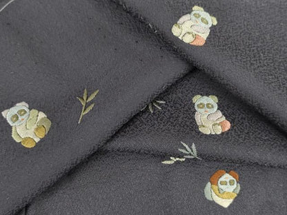 平和屋着物●上質な小紋　総刺繍　パンダ　笹　正絹　逸品　未使用　AABJ9843cs