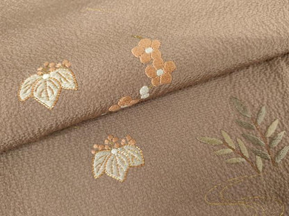 平和屋着物●訪問着　駒刺繍　吹き寄せ花文　金糸　金彩　正絹　逸品　未使用　AABJ9928cs