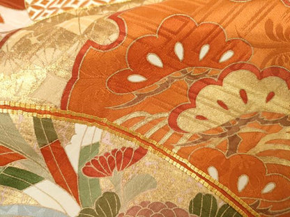 平和屋着物●豪華振袖　作家物　駒刺繍　地紙雪輪花文　金彩　正絹　逸品　AABJ9981cs